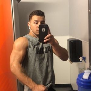 Meet your Posher, Ray